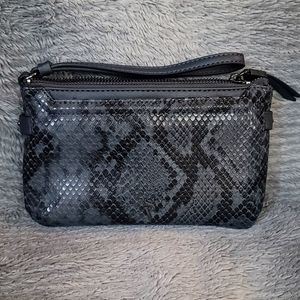 Simply Vera Vera Wang Joyce Wristlet NWOT